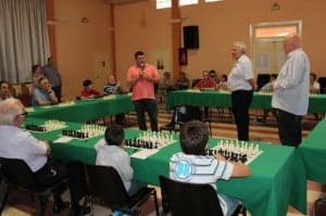 Encuentro con alumnos de la Escuela Mpal. Ajedrez Sariñena.