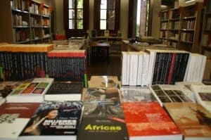 Librería Valentina Cancer. NBC.
