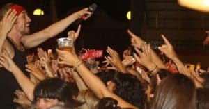 Fans Macaco. NBC.