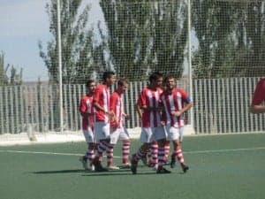 Primera victoria del Barbastro. www.futbolaragones.com