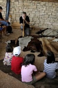 Talleres prehistóricos el pasado año. Nacho Pardinilla.