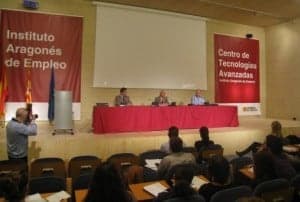 Jornada de búsqueda de empleo en la red. 