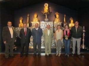 Peridis con los amigos del museo. José Luis Pano.