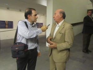 Antonio Raya entrevista a Peridis. JLP.