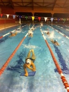 Ejercicio de natación.