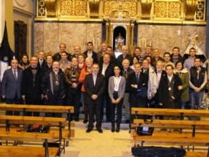 Los asistentes y las autoridades en la iglesia de los Escolapios. Ángel Huguet.