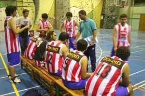 Los jugadores durante un tiempo muerto. 