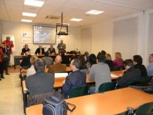 Un momento de la reunión en el CIE. AEB.