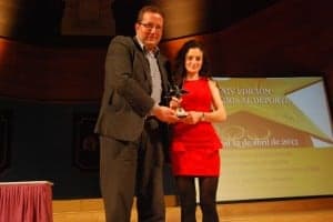 El concejal de Deportes Julián Alamán y Cristina Espejo. JLP.