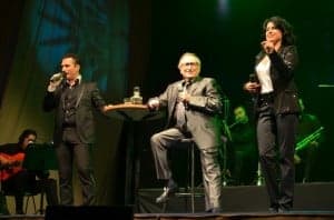 Manolo Escobar con Carlos y Natalia. JLP.