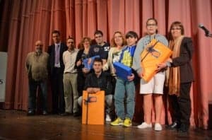 Los ganadores con las autoridades. JLP.