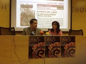 Iván Carpi e Inma Subías en la presentación de la Fiesta del Libro. JLP.