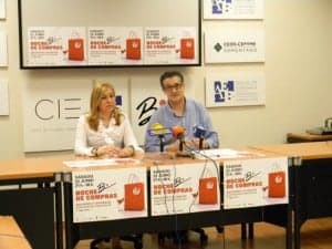 Barón y Briones en la presentación de Noche de compras. 