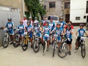 El grupo de la escuela en la carrera de Anies. 