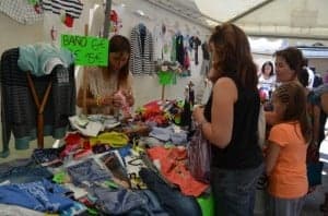 Compras en la feria remate final. JLP.