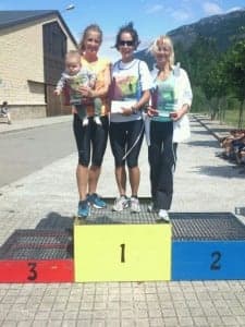 María en lo alto del podium.