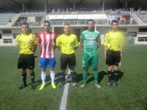 Ángel Luis volvió a ser de los más destacados del Barbastro. www.futbolaragones.com