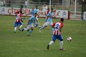 El Barbastro sigue sin sumar fuera de casa. Carlos Marco.