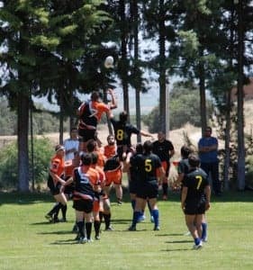 Partido entre el Rugby Somontano y el F.C. Barcelona en Berbegal. 