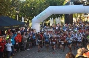 Salida de la Ultra Trail Guara Somontano. José Luis Pano.