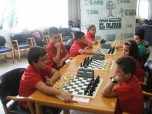 Los jugadores de la Escuela de Monzón. 