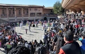 Folclore ecuatoriano en Torreciudad durante la fiesta de la virgen del Quinche. 
