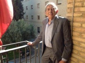 León Buil en el Ayuntamiento de Barbastro este verano. José Luis Pano.