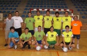 foto plantilla  primeros entrenamientos futbol sala monzon