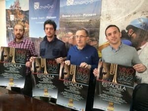 Los promotores de la idea, junto al alcalde Facerías. JLP. IMG_0357