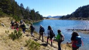 04-bordeando-el-lago-aumar