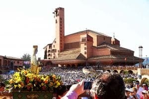 La Virgen de Torreciudad en su santuario de Huesca