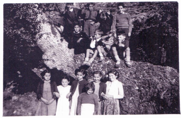 Historia de la escuela de Otín