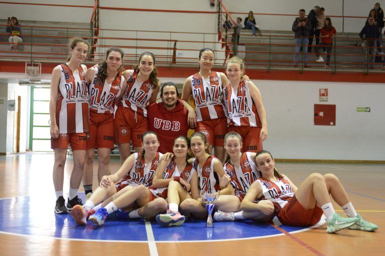 Bar Plaza UBB logra el tercer puesto en Final a Cuatro Cadete Provincial Femenina