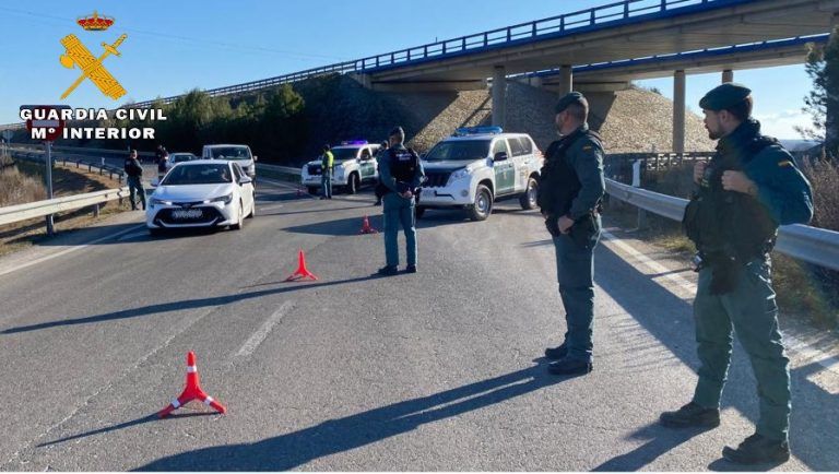 La Guardia Civil detiene en Siétamo a una persona que transportaba 100 gramos de cocaína