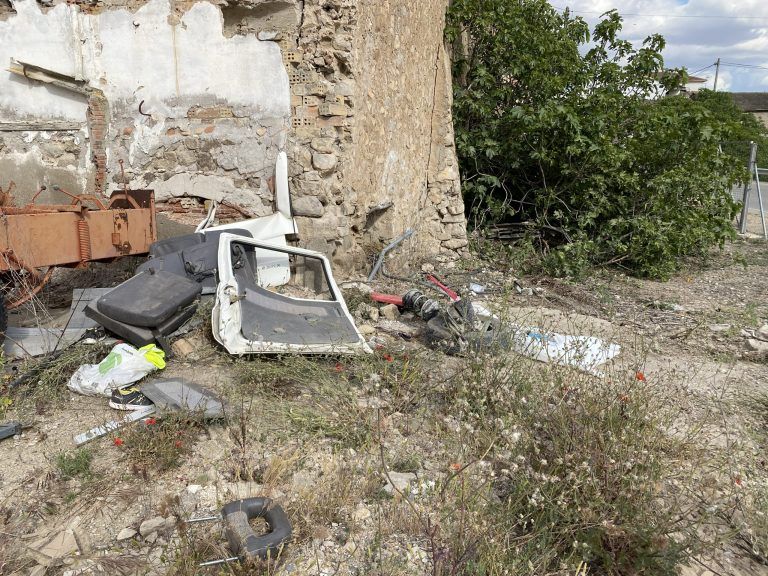 Fallece un vecino de Fonz tras chocar su coche contra una pared