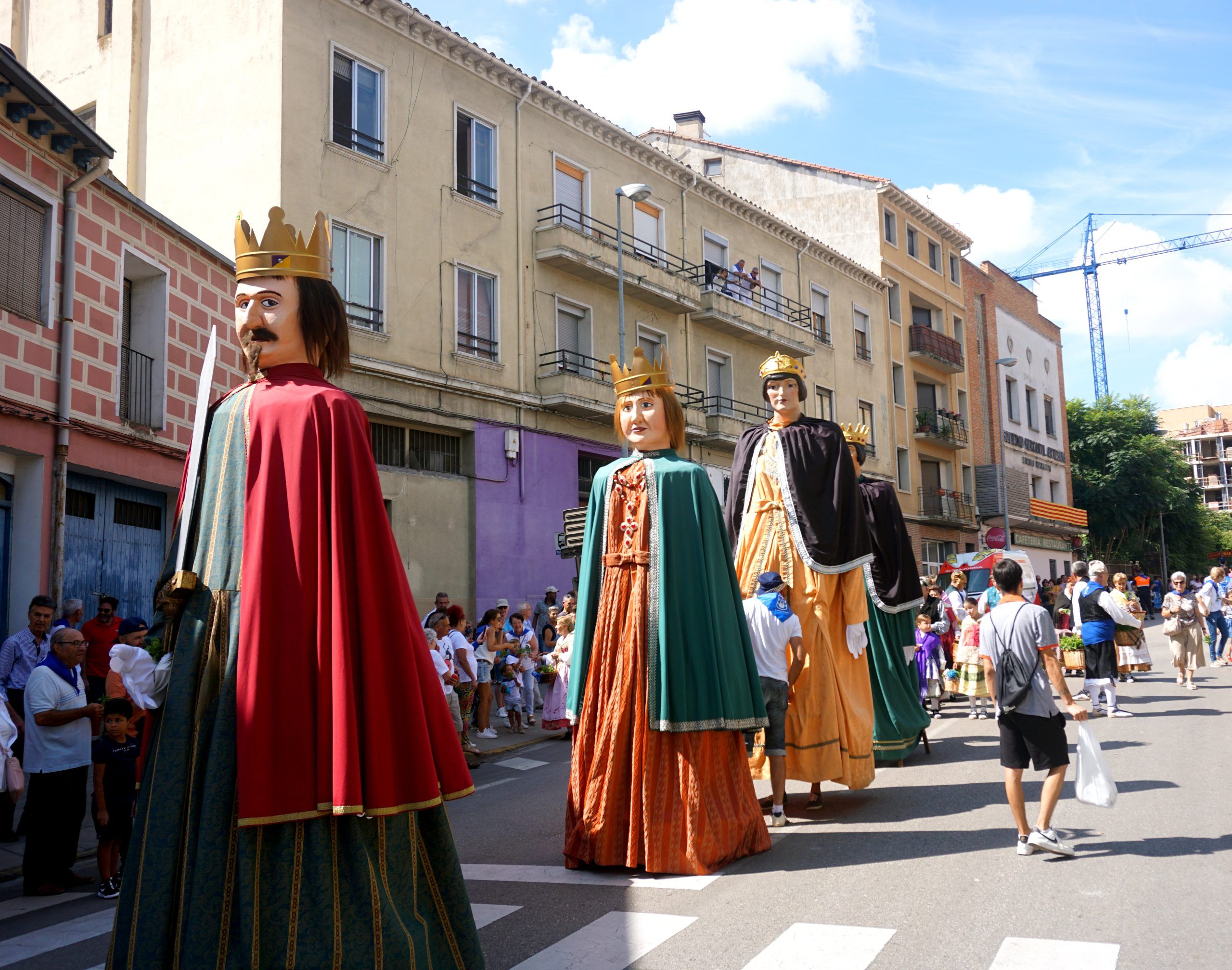 Gigantes Cabezudos Barbastro cabezudos san ramón barbastro