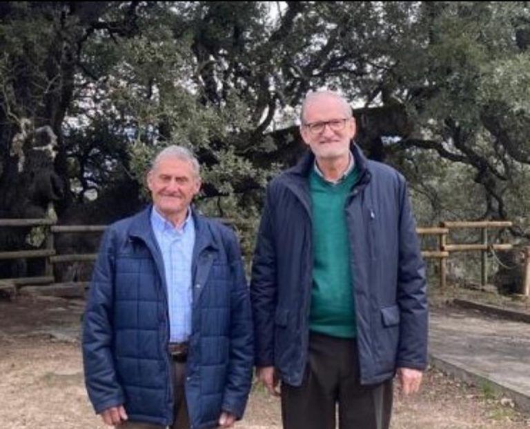 El cura José María Cabrero ya tiene el libro sobre su vida