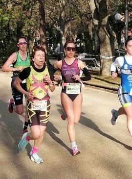 La atleta de Barbastro María Larrosa, campeona de España en duatlón