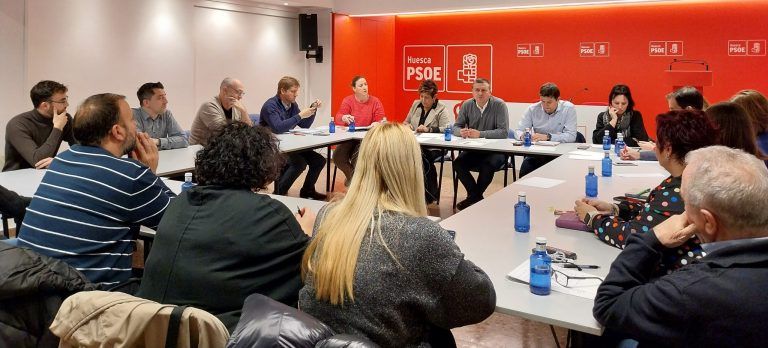 Los socialistas del Alto Aragón apoyan a los acuerdos del PSOE para formar gobierno
