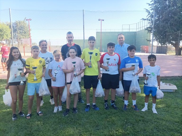 Peralta de Alcofea acoge el campeonato individual de tenis de la Comarca de Somontano