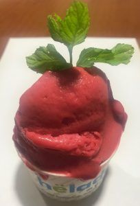 Helado de tomate rosa de Barbastro, de Pastelería Güerri en el Festival Vino Somontano.