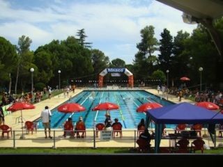 Campus de natación y de tenis en Airon Club Monzón