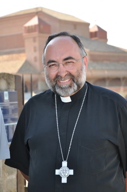 Monseñor Jesús Sanz preside la XXI Jornada Mariana de la Familia en Torreciudad