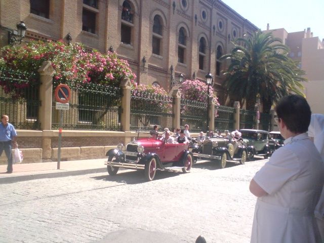 Catorce automóviles antiguos se exhibirán en Barbastro automóviles antiguos Barbastro