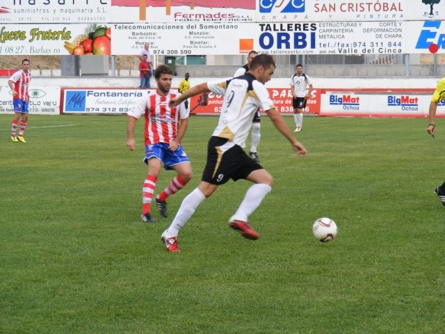 La U.D. Barbastro visita Calatayud el domingo