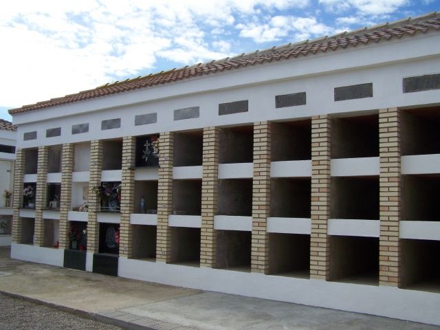 El cementerio de Conchel, ampliado con un bloque de 15 nichos