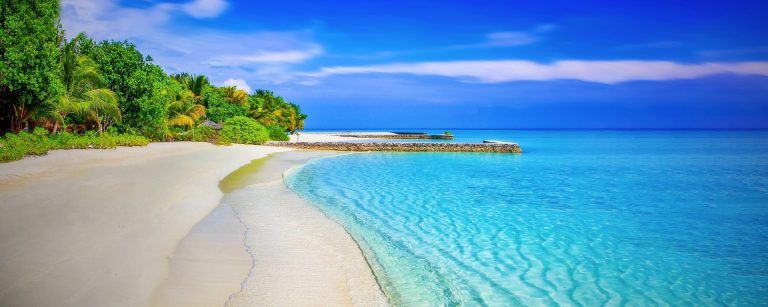 Los 8 mejores consejos para ahorrar dinero al reservar tus próximas vacaciones