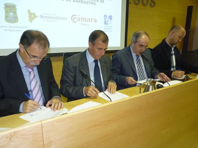 Nuevo convenio de colaboración para contribuir al desarrollo socioeconómico de Barbastro