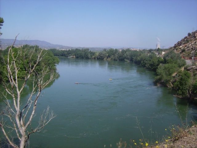 El PSOE de Aragón considera “gravísimo” el acuerdo PP y VOX sobre el trasvase del Ebro e insta a Azcón a no vender el patrimonio de los aragoneses por un sillón