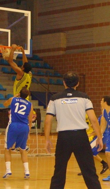 Cosehisa Monzón vence al Cornellá tras pasar una prueba de nervios